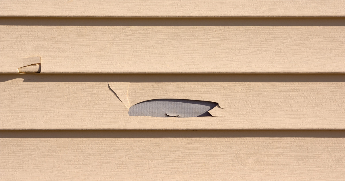 can damaged siding cause leaks with cracked exterior panels causing water intrusion