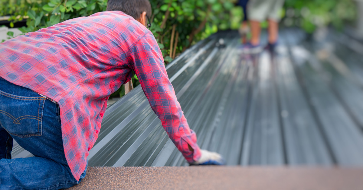 is metal roofing worth it for homeowners comparing roof materials